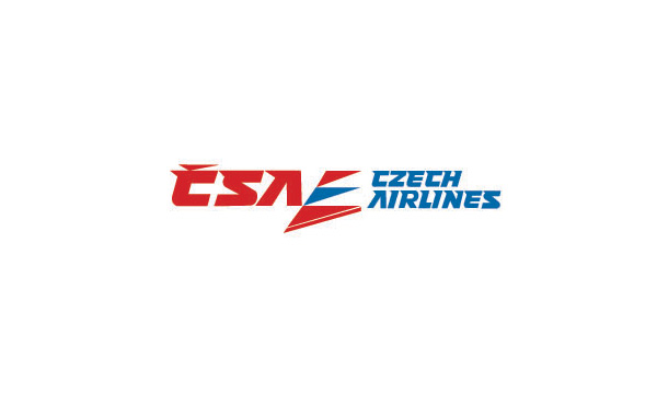 將字母C、S、A進行變形并在字母后方加上翅膀的航空公司logo設計、將字母的的首寫字母進行變形創(chuàng)意，兩A上的圖形是一個飛機起飛的狀態(tài)的公司logo設計