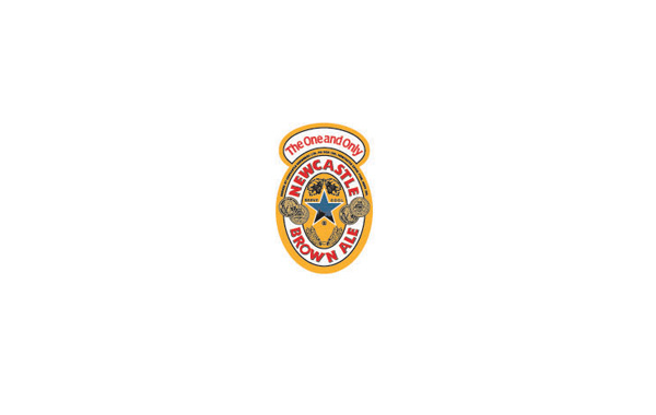 食品logo設計：一個布朗酒的logo設計，logo主要做成了一個類似徽章的形狀